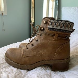 Camel Brown Low Boots